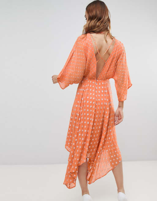 ASOS - Robe mi-longue à manches évasées et ourlet mouchoir motif pois pailletés, 2 de 4