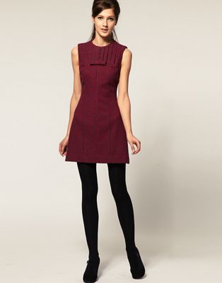 shift dress with tights