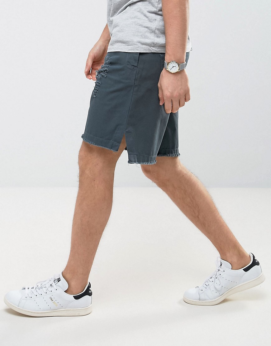 ASOS – Shorts i oversize-modell med slitningar och reparationsdetaljer och råa kanter-Grå