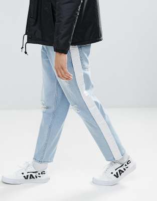 blue jeans with white stripe