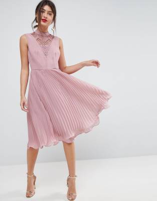 sleeveless pleated midi dress
