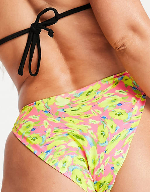 Asos Donna Sport & Swimwear Costumi da bagno Bikini Bikini Sgambati Slip bikini sgambato in rete arricciata con stampa floreale astratta 