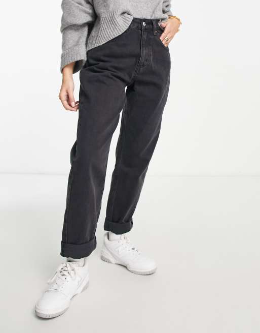 ASOS - Soepelvallende mom jeans in verwassen zwart , 2 van 4