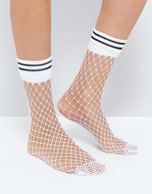 Fishnet hotsell socks white