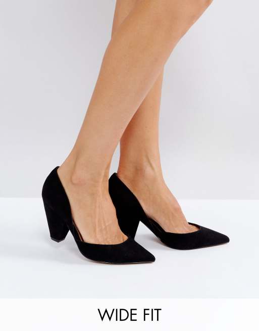 Wide fit hot sale pointed heels