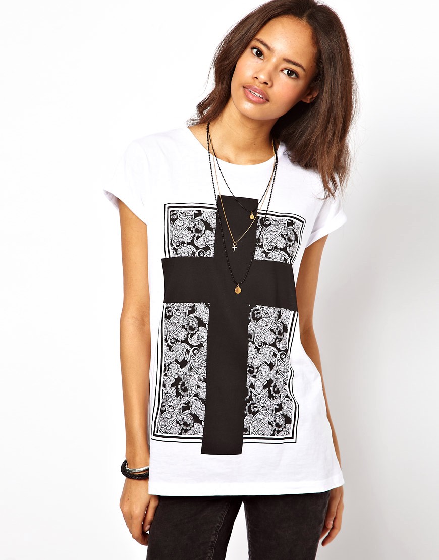 ASOS T-Shirt with Pattern Square Cross-Black