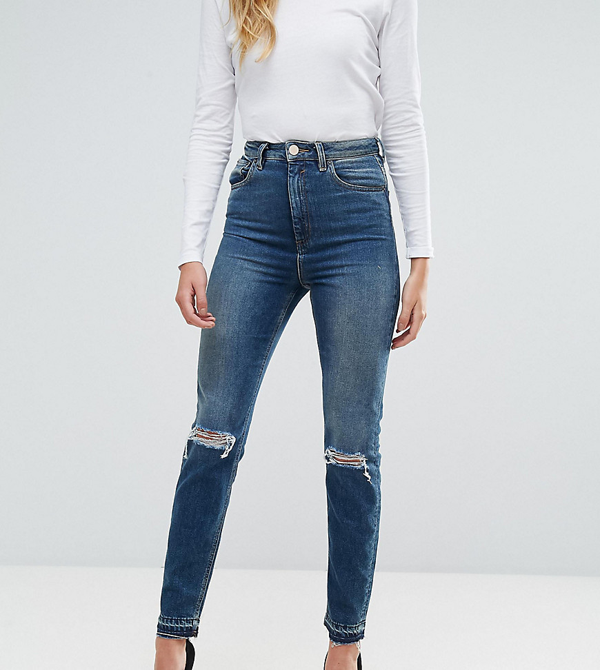 ASOS TALL - FARLEIGH - Smalle mom jeans met hoge taille in vintage dark wash met slijtplekken-Blauw