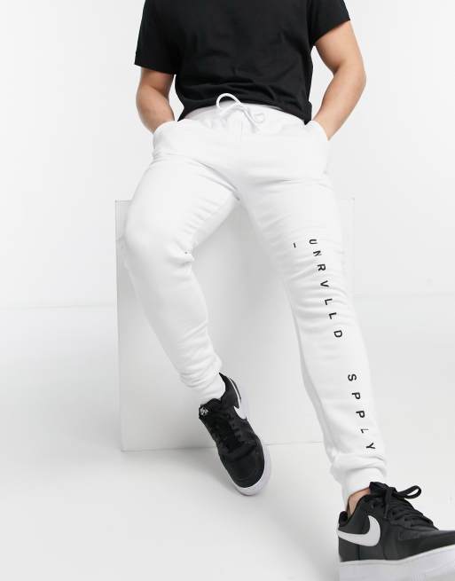 relaxed sweatpants