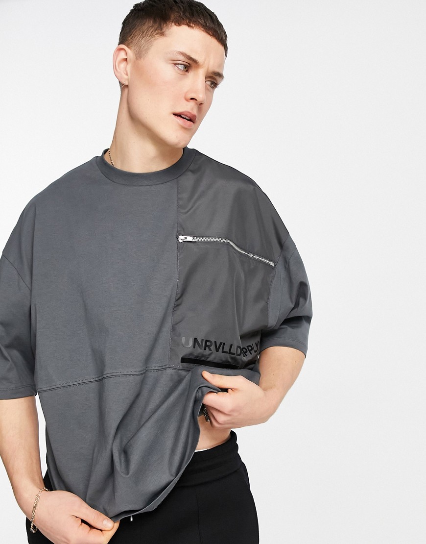 ASOS Unrvlld Supply – T-shirt i oversize med nylonpaneler och dragkedja-Svart