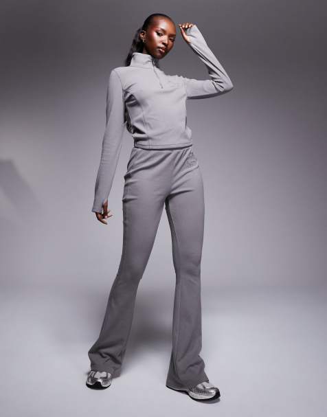 ASOS Weekend Collective - Coordinato grigio in micro pile composto da joggers e top con zip - view 1