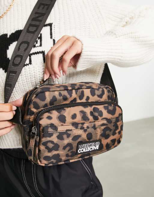 ASOS Weekend Collective - Crossbody-taske i nylon med dyreprint, 4 af 4