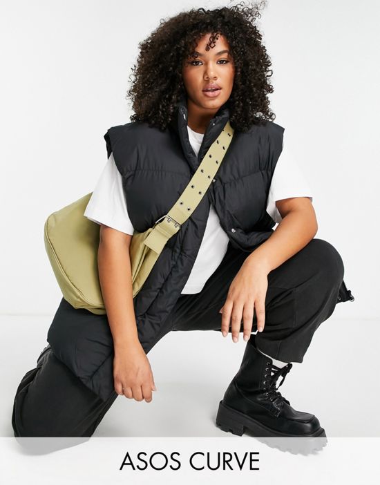 https://images.asos-media.com/products/asos-weekend-collective-curve-oversized-vest-in-black/23790581-1-black?$n_550w$&wid=550&fit=constrain