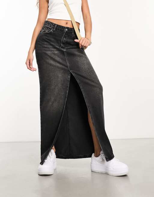 ASOS Weekend Collective – Czarna sprana jeansowa spódnica maxi z rozcięciem z przodu