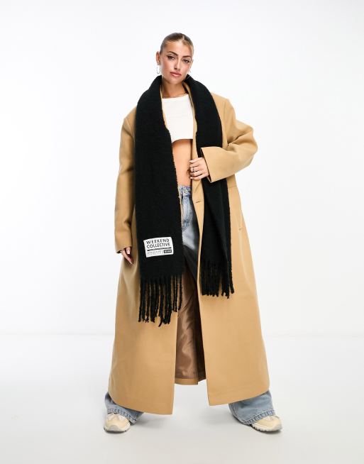 ASOS Weekend Collective - Écharpe large en tissu duveteux avec étiquette cousu, 2 de 4