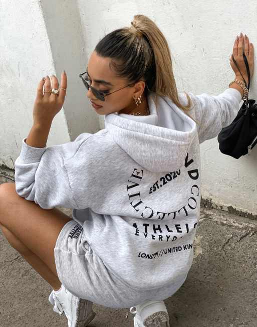 ASOS Weekend Collective – Isgrå, melerad huvtröja i oversize med staplad logga  
