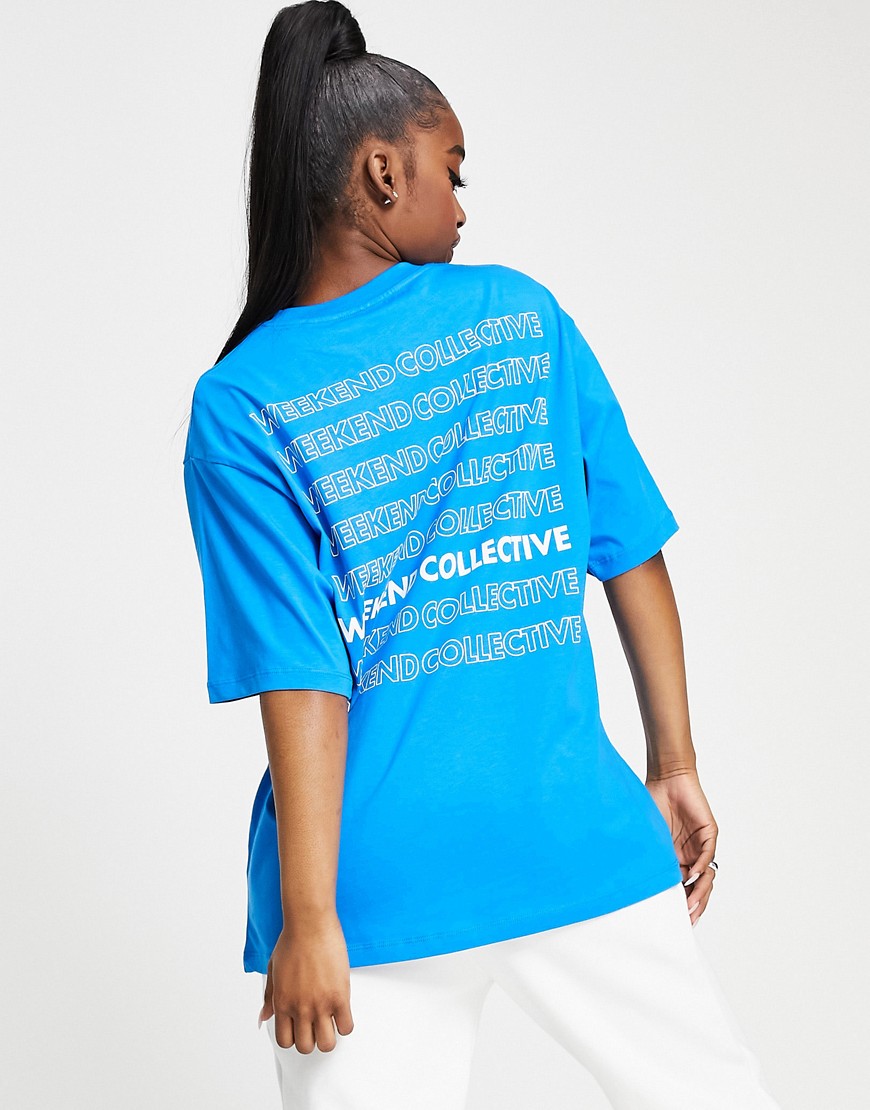 ASOS – Weekend Collective – Klarblå oversized t-shirt med upprepad logga