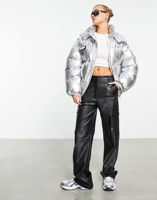 kreupel Verleden Af en toe ASOS - Weekend Collective - Oversized gewatteerde jas in zilver metallic |  ASOS