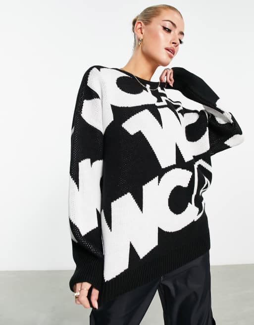 ASOS Weekend Collective - Oversized striktrøje med sort/hvidt logodesign