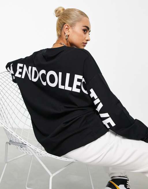 ASOS - Weekend Collective - Oversized T-shirt met lange mouwen en logo op de rug in zwart