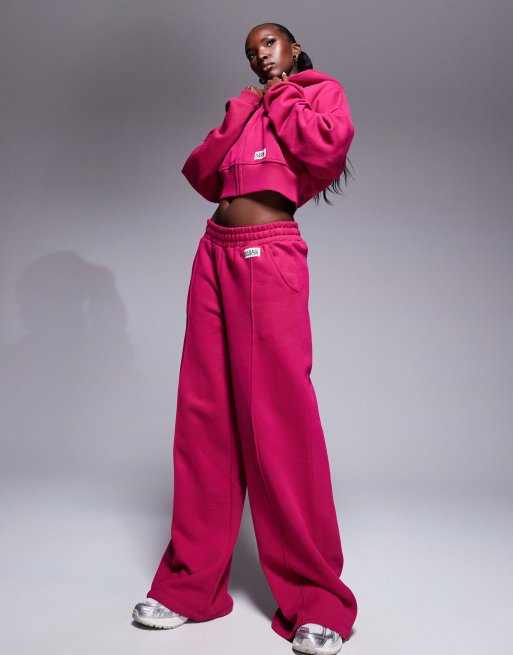 ASOS – Weekend Collective – Schwere Jogginghose in Burgunderrosa mit geradem Schnitt und Biesen, Kombiteil