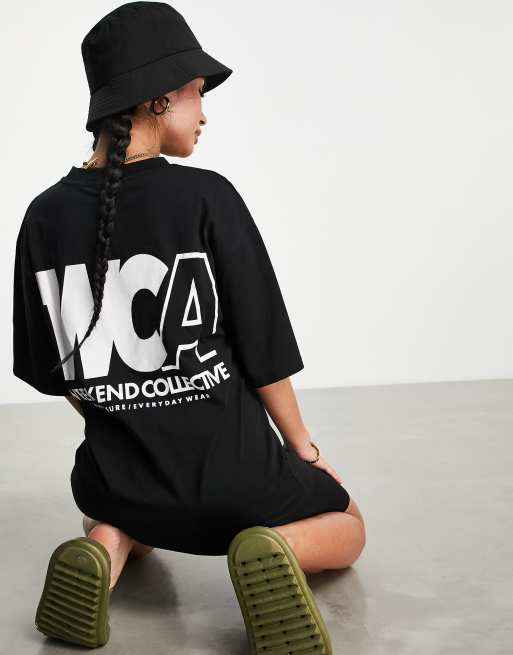 ASOS Weekend Collective - Sort oversized T-shirt med stort logo på ryggen