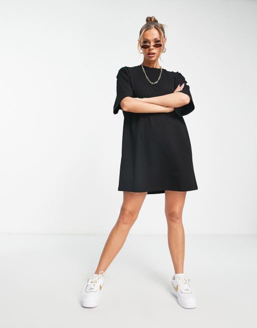 ASOS Weekend Collective – Svart t-shirtklänning i oversize med tryck baktill, 4 av 4
