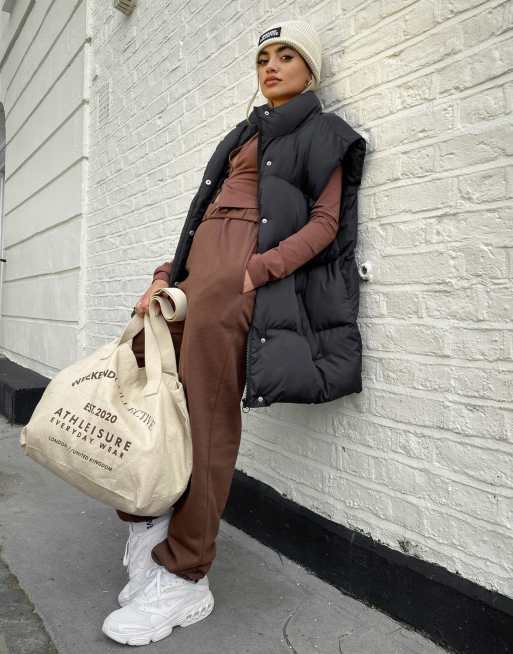 ASOS – Weekend Collective – Svart väst i oversize