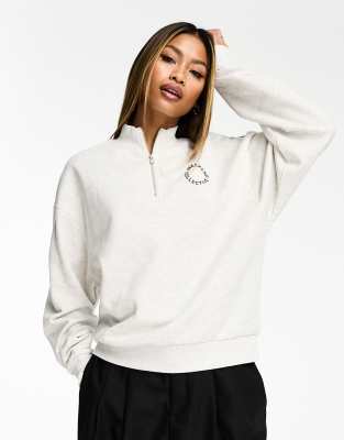 ASOS Weekend Collective - Sweatshirt in meliertem Eisgrau mit rundem Logo und halblangem Reißverschluss