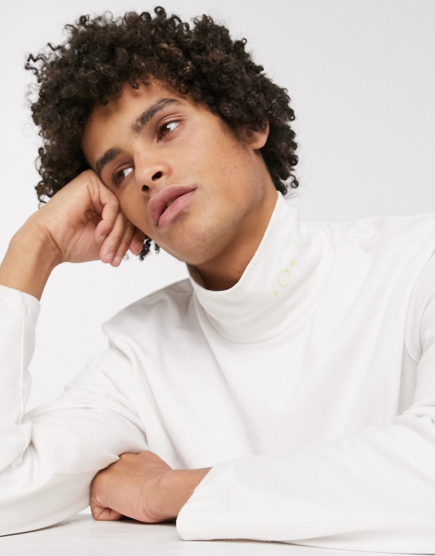 ASOS WHITE – Långärmad t-shirt i loose fit med mönstrad halvpolokrage-Vit