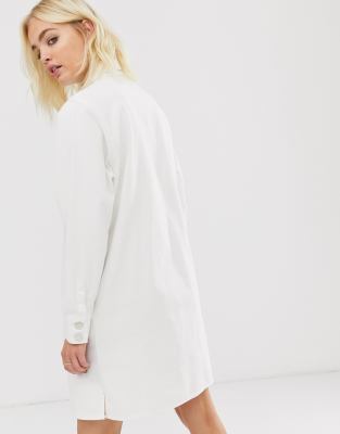 white oversized shirt dress