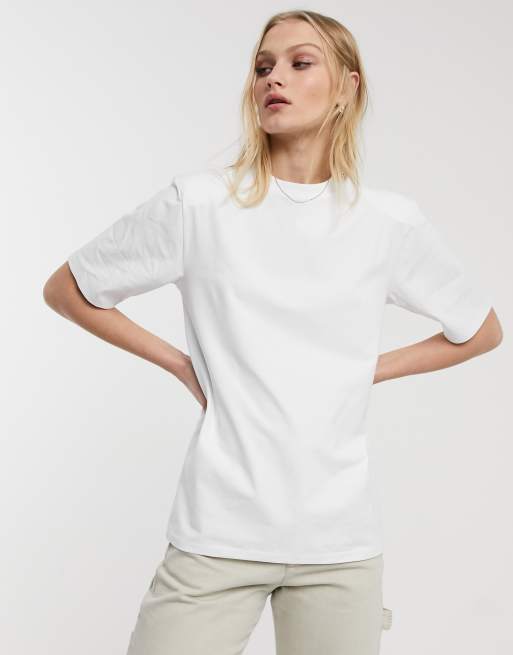 White t shirt with padded 2024 shoulders