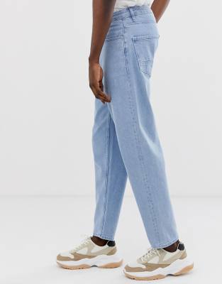 light wash tapered jeans