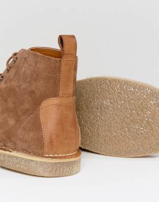 asos design desert boots in tan leather with suede detail