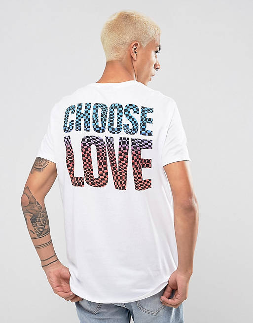 ASOS x HELP REFUGEES - T-shirt long coupe confort avec imprimé damier CHOOSE LOVE