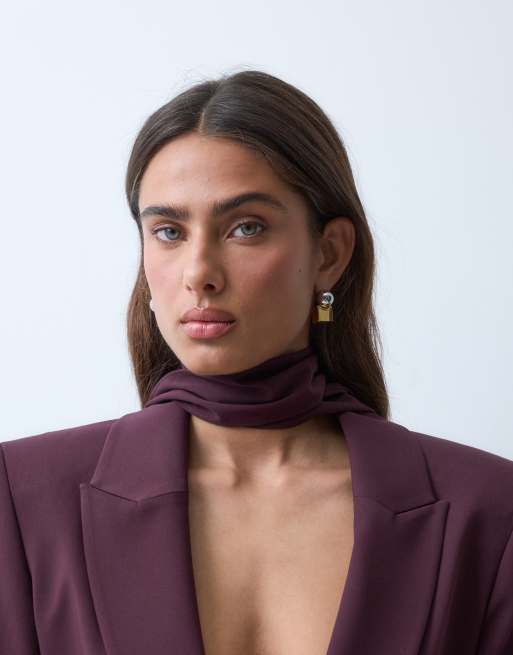 ASOS X THE SOURCED COLLECTION blazer relaxed con sciarpa color prugna, 4 di 5