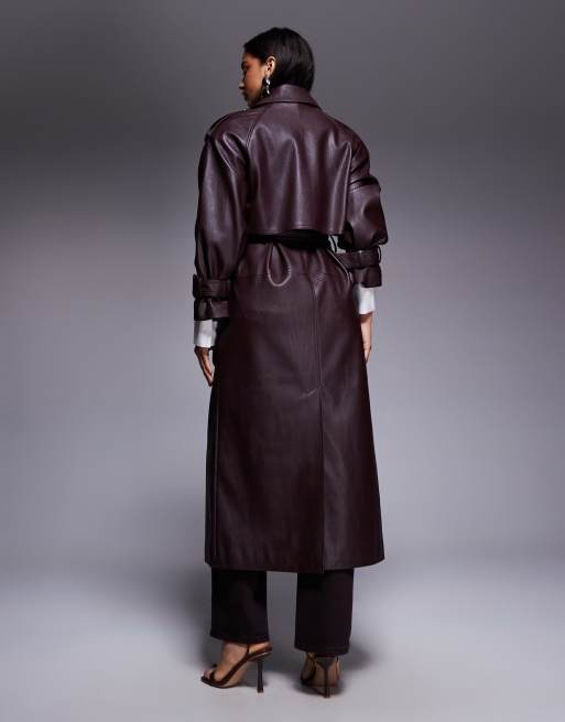 ASOS X THE SOURCED COLLECTION - Bordeauxrød trenchcoat med småsten i imiteret læder, 4 af 4