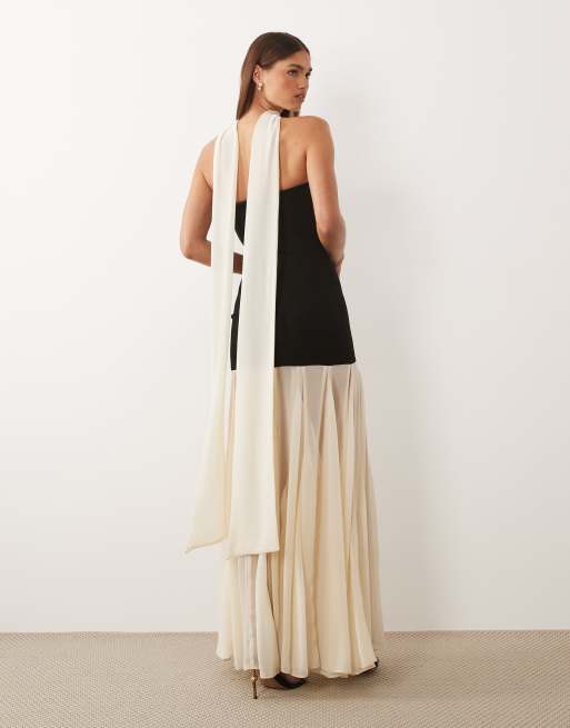 ASOS X THE SOURCED COLLECTION – Trägerloses Kleid aus Kreppstoff in Schwarz-Weiß, 3 von 4