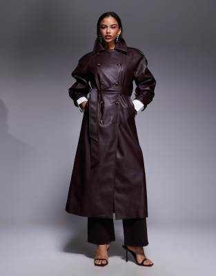 ASOS x The Sourced Collection - Trenchcoat aus genopptem Kunstleder in Burgunderrot-Brown