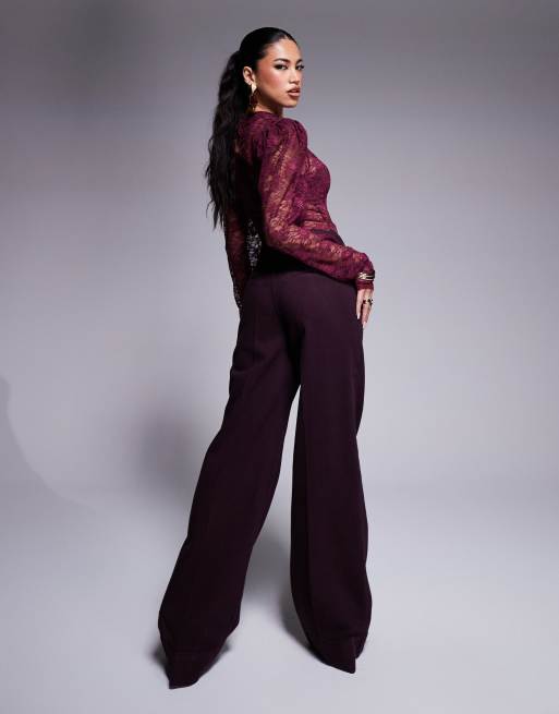ASOS x THE SOURCED COLLECTION – Vinröda jeans med vida ben och fickor framtill, 2 av 5