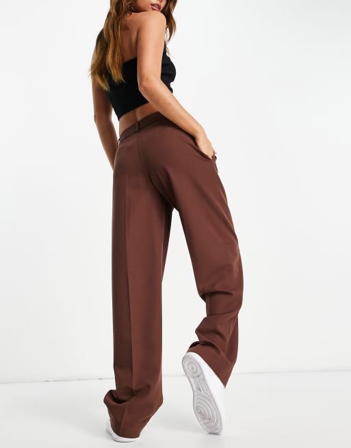 ASOS DESIGN Everyday Pantalon fluide coupe masculine Chocolat