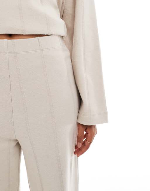 ASOS DESIGN - Pantalon de jogging d'ensemble ultra-doux à côtes larges - Crème chaud, 4 de 5