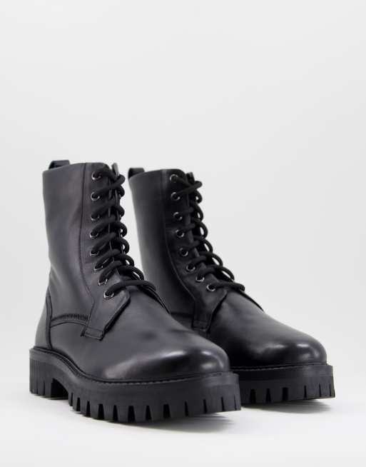 Asra – Billie – Svarta, grova boots i läder med snörning