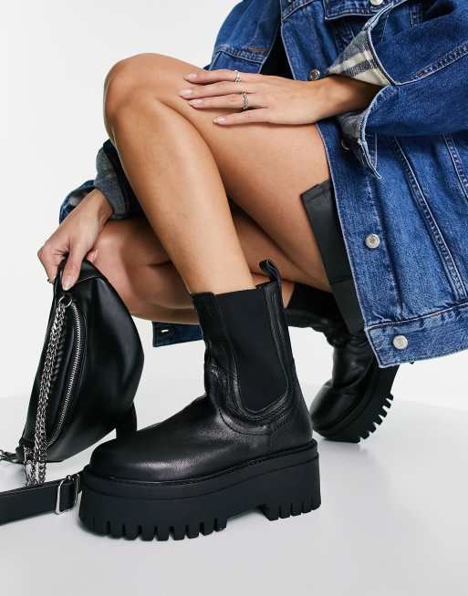 ASRA – Chessie – Chelsea-Boots mit flacher Plateausohle aus schwarzem Leder, 3 von 4