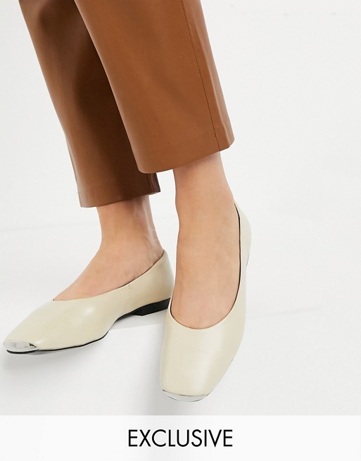 ASRA Exclusive Fleur flat shoes with toe cap in bone leather