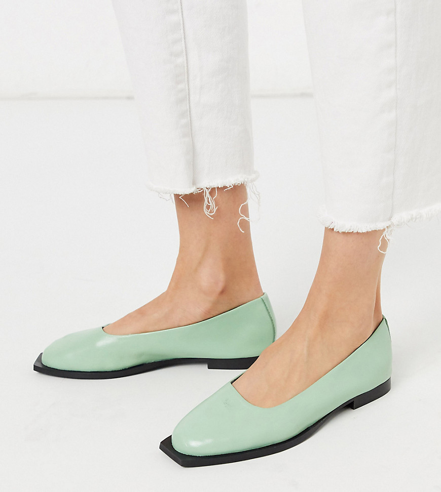 ASRA – Frankie – Mintfärgade platta skor i läder med fyrkantig tå – Endast hos ASOS-Grön