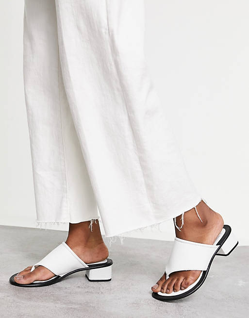 Shoes Flat Sandals/ASRA Jammie toe post sandals in white leather 
