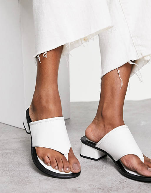 Shoes Flat Sandals/ASRA Jammie toe post sandals in white leather 