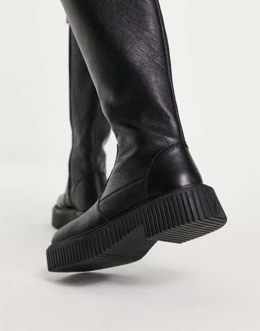 ASRA – Knightly – Kniehohe Stiefel aus schwarzem Leder mit körniger Struktur, 3 von 4