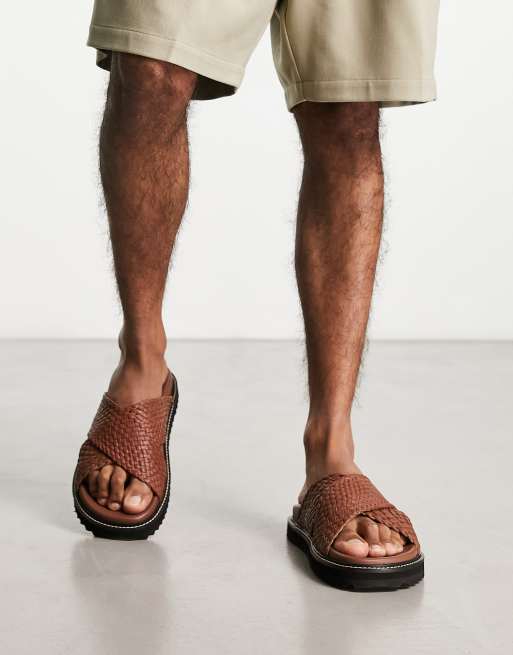 ASRA – Salz – Ledersandalen in Hellbraun mit überkreuzten Riemen im Web-Design