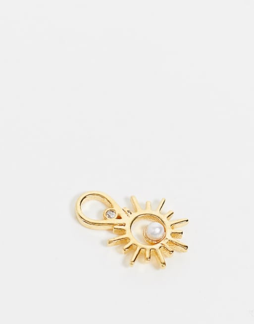 Astrid & Miyu charm collection sun & pearl earring charm in gold, 4 of 4